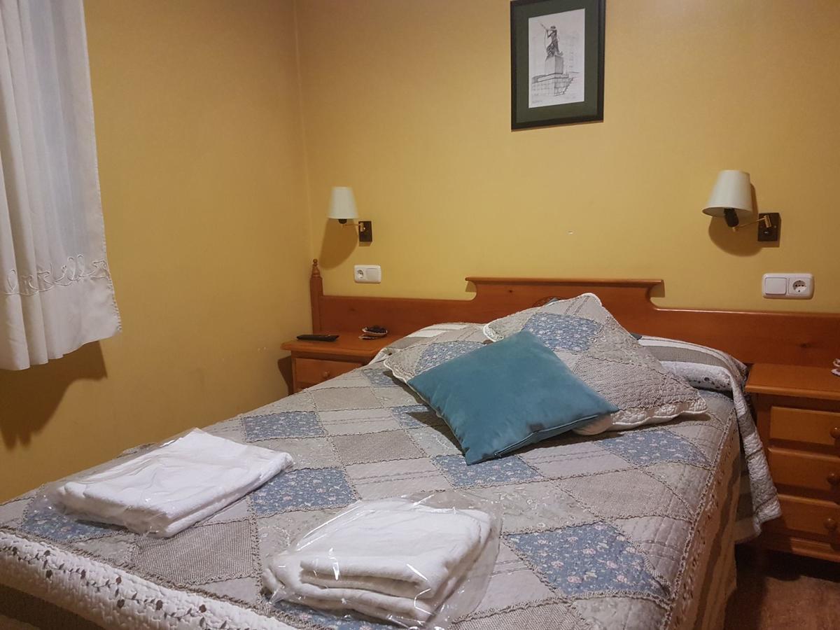 Hostal Los Nogales กันกัส เดล นาเซอา ภายนอก รูปภาพ