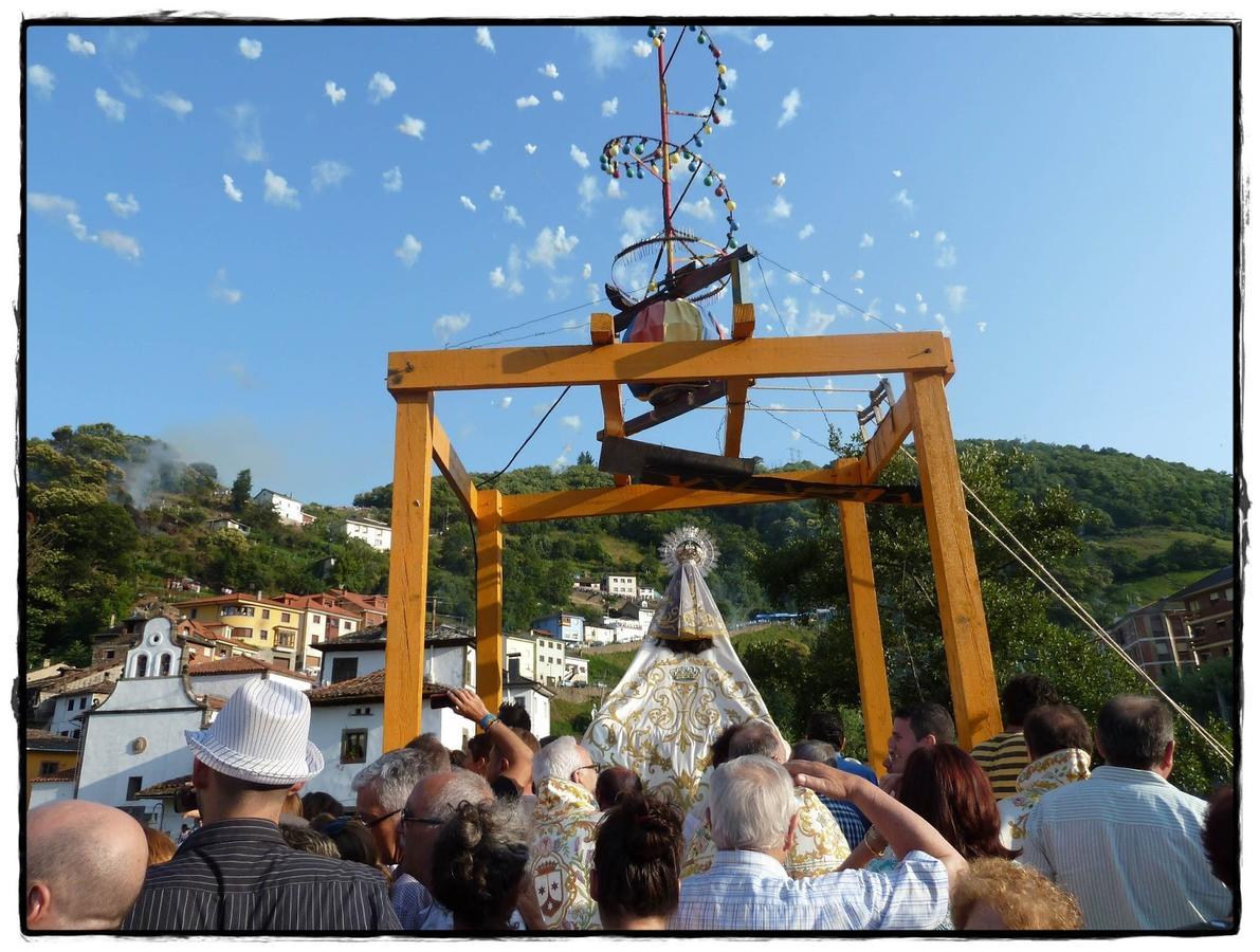 Hostal Los Nogales กันกัส เดล นาเซอา ภายนอก รูปภาพ
