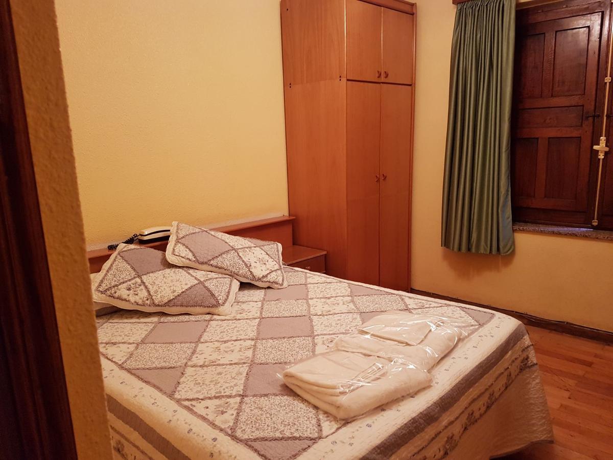 Hostal Los Nogales กันกัส เดล นาเซอา ภายนอก รูปภาพ