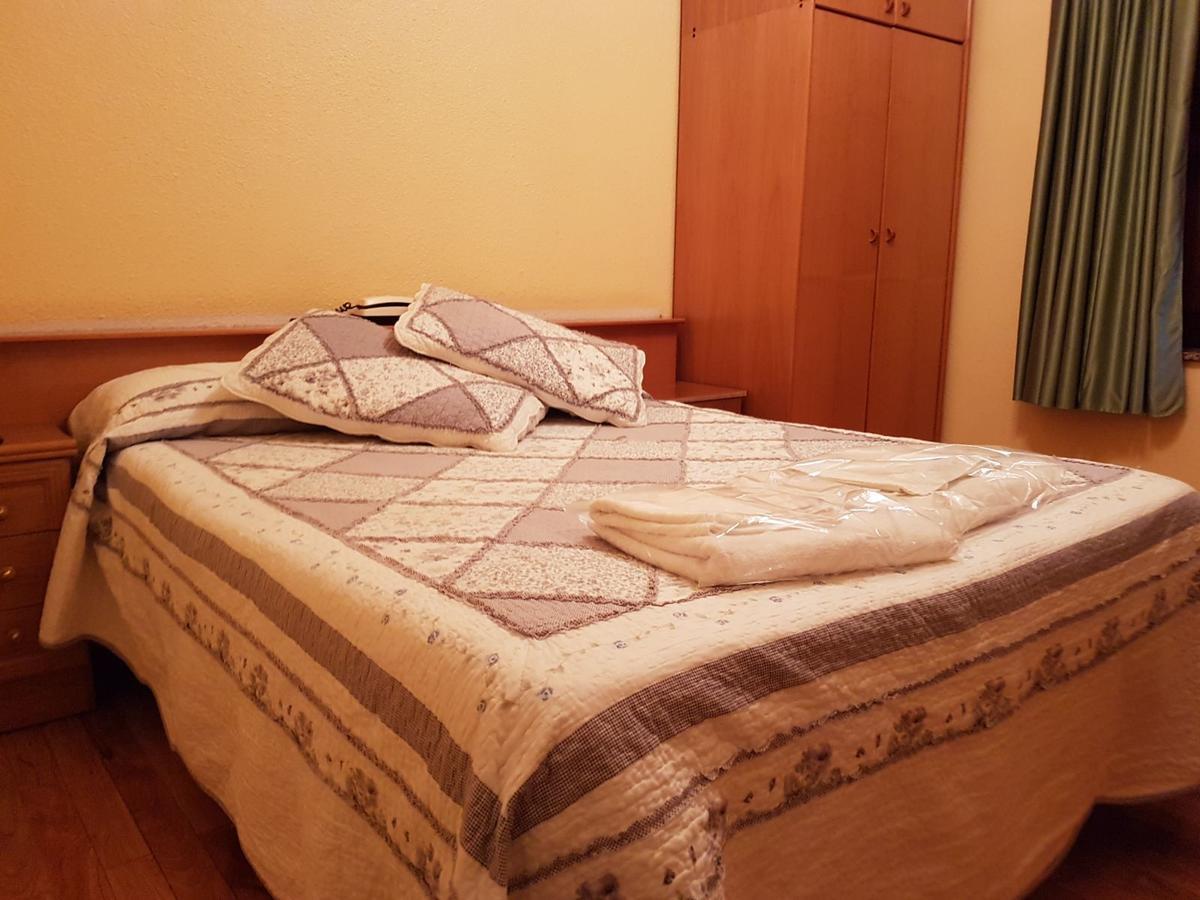 Hostal Los Nogales กันกัส เดล นาเซอา ภายนอก รูปภาพ